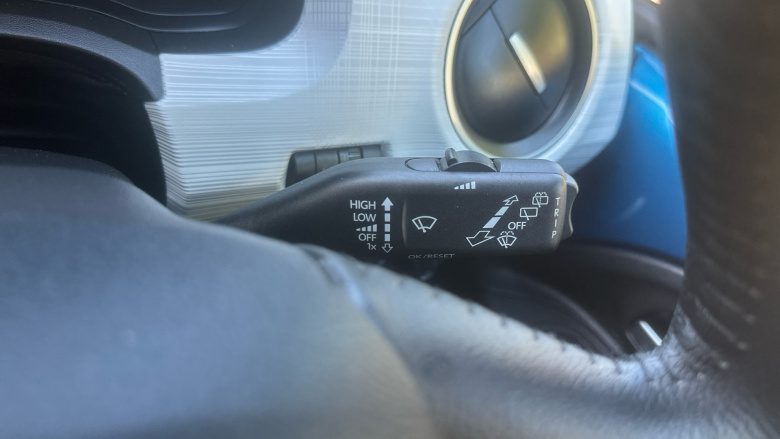 SEAT Mii 61kW One 36.8kWh 5dr Auto Electric Hatchback